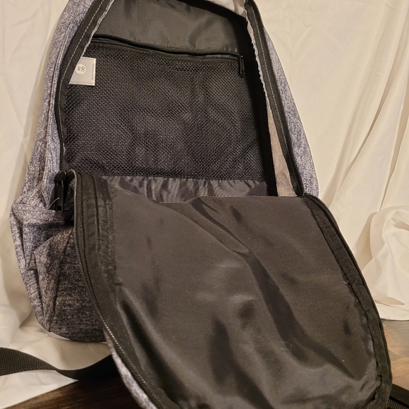 Backpack - Picture 3 of 3